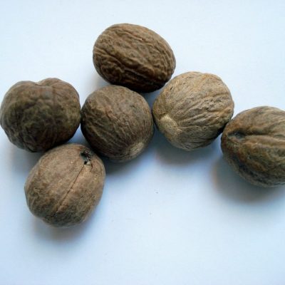 Buy whole nutmeg in bulk